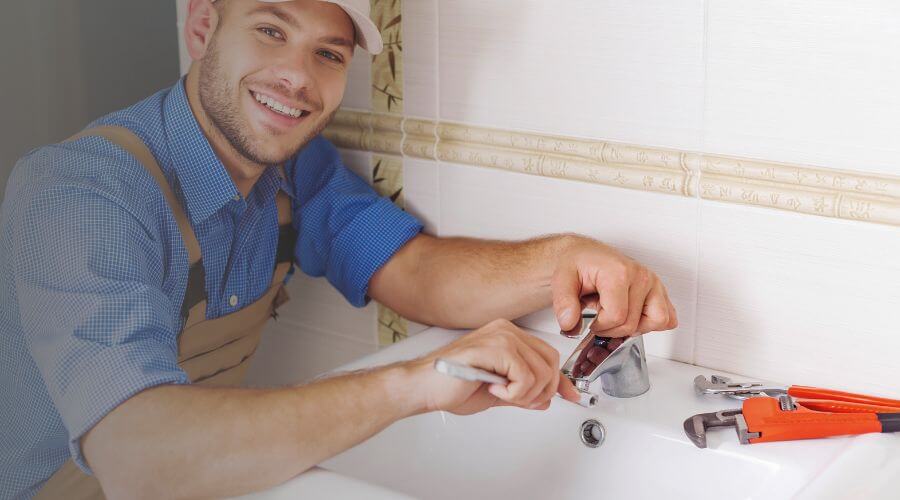 Handle or spout repair in Lone Rock, IA